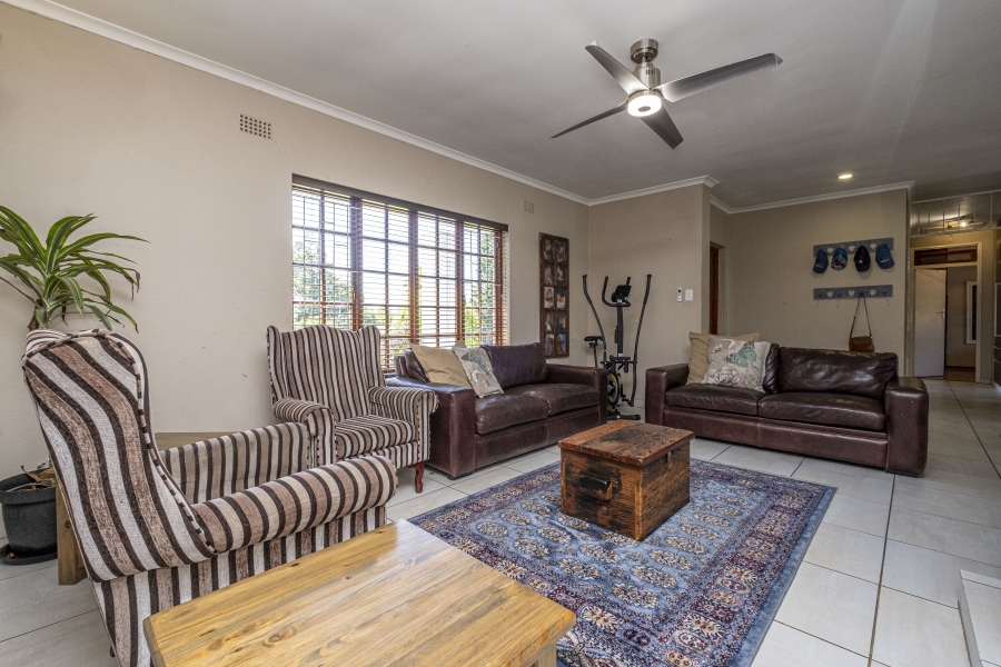 3 Bedroom Property for Sale in Stellenridge Western Cape